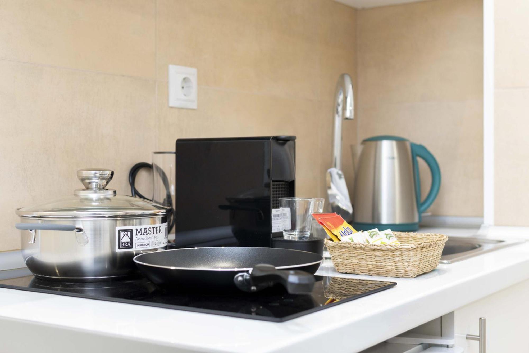 Luxury XV - Ferga Suites Madrid Kültér fotó